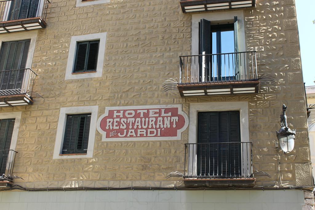 Отель El Jardi Барселона Экстерьер фото